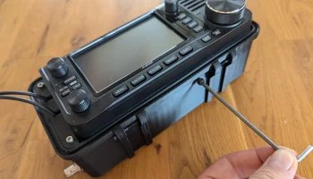 Мобильный прочный бокс Icom IC-705 4
