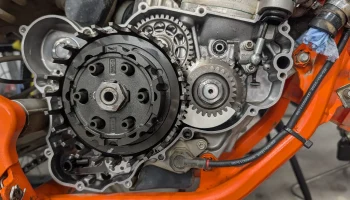 Инструмент для блокировки шестерни первичной передачи KTM..