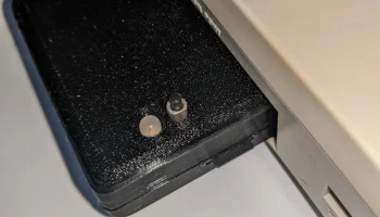 C64 Защелкивающийся корпус картриджа Orange Cartridge... 1