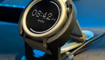 Зарядная док-станция CMF Watch Pro 3 1
