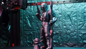 Поза бесплатного ремикса поддержки "Мандалорец" 3/5......... 5
