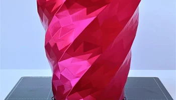 Ваза Низкополигональная абстрактный дизайн...... 1