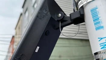 Крепление на столб для узла Harbour Breeze Solar Meshtast.. 1