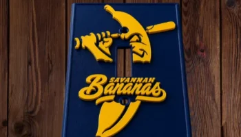 Чехол Savannah Bananas LightSwitch Чехол Savannah Bananas LightSwitch
