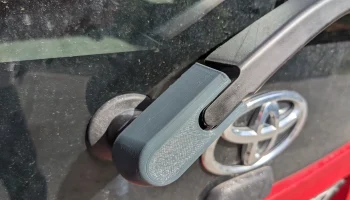 Обновлено! Toyota (Aygo) Крышка заднего стеклоочистителя.... 2