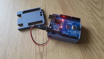 Корпус Arduino Uno с гнездом для батареи 9 В............ 3