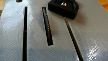 Настольная пила для Dremel 9