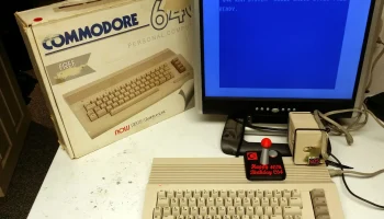Джойстик Commodore 64 Happy BIG 40th Birthday 2