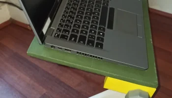Держатель компьютера