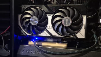 Вертикальное крепление переходной платы PCIe для корпусов... 3