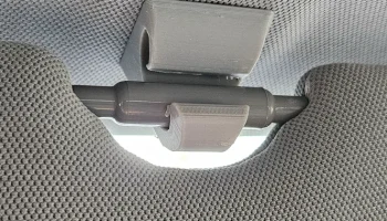 Зажим для солнцезащитного козырька Toyota Camry 2018-2024... 1