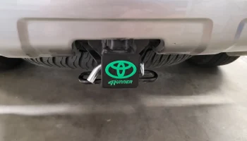 Крышка сцепного устройства Toyota 4Runner с отверстием по...