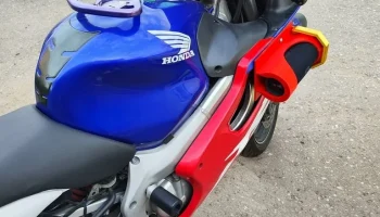 Держатель заряда jbl 5 для мотоцикла Honda............ 2