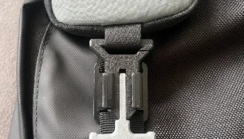 QUICK-CLIP mini Зажим для сумки EDC