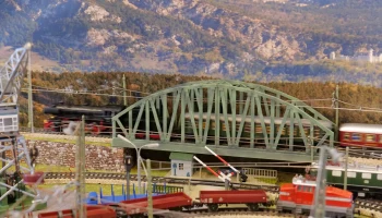 Арочный мост для М-гусениц Марклин; H0 Богенбрюке для M&auml;rklin M-Gleise 1