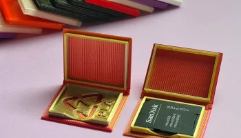 Чехол для SD-карты в виде книжки 7