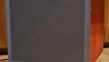 Сетевое хранилище miniITX с 6 отсеками 3
