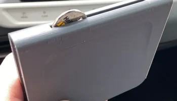 VW ID.3 Консольный разделитель с монетоприемником