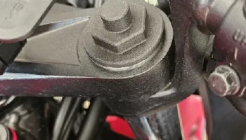 Honda - Крышка предварительного натяга вилки............