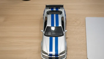 Nissan R34 Skyline (GTR Turbo) 1