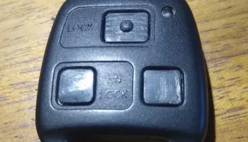 Ремонт брелока/кнопки Toyota (Valeo 736670-A)............