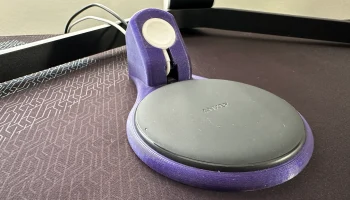 Подставка для зарядки смартфона и Apple Watch....... Подставка для зарядки смартфона и Apple Watch.......
