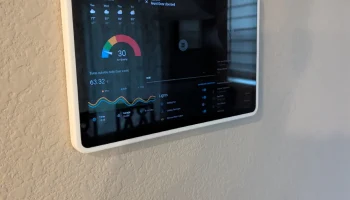 Настенное крепление для планшета Lenovo M11 (2024 г.)... Настенное крепление для планшета Lenovo M11 (2024 г.)...