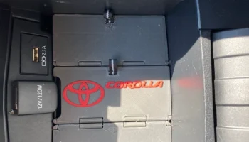 Органайзер под подлокотник Toyota Hybrid Corolla............