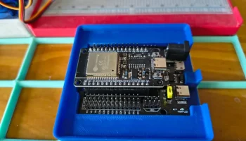 30-контактная плата расширения ESP32, держатель Gridfinit..