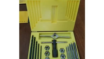 DeWalt DWA1450 Чемодан для комплекта метчиков и матриц.....