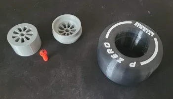 Формула 1 Pirelli PZero Дверной стопор 3