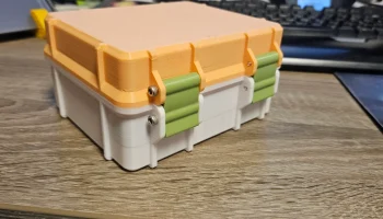 Edurino Rugged Box для карт + Stift 1