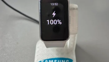 Зарядная станция Samsung Galaxy Fit3 / Samsung Galaxy Fit 3  2