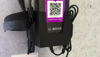 Зарядное устройство для электровелосипеда Bosch Настенное...