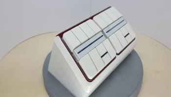 Выключатель скрытого монтажа и розетка 30&deg; для вставок DI.. 4