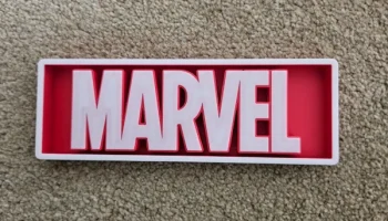 Коробка с вывеской кинозала кинотеатра Marvel...... 1