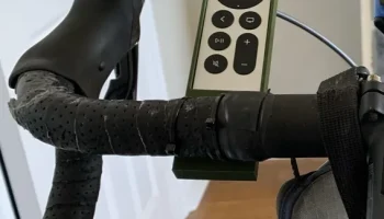 Держатель пульта Apple TV для руля велосипеда...