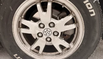 Колпак колеса Prius с эмблемой Tudor Rose............