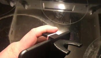 крепление для iPhone 8