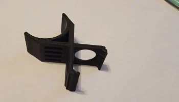 Scout 32 - специальный USB-держатель с защелкой........ 3