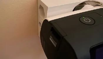 Настенный кронштейн для аппарата Airsense 11 CPAP......... 3