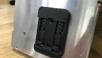 Крепление DIN для источника питания Meanwell LRS-100-5 Крепление DIN для источника питания Meanwell LRS-100-5