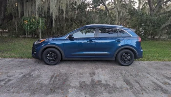 Колпаки центральных ступиц Kia Niro 2017-2022 гг............ 2