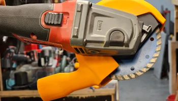 Пылеудаление для УШМ Milwaukee M18 FSAG