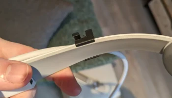 Зажим для USB-кабеля Pico 4 2