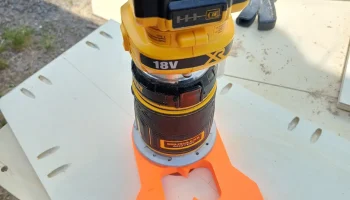Адаптер направляющей DeWalt DCW600 для DWS5022; новый DeW... 2