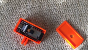 Крепление Freenove ESP32-WROVER CAM для шарнирного рычага.. 1