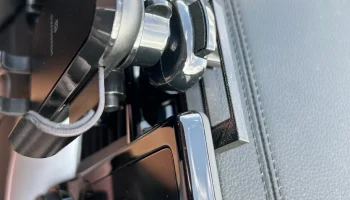 Рамка для мобильного держателя Kia XCeed............ 4