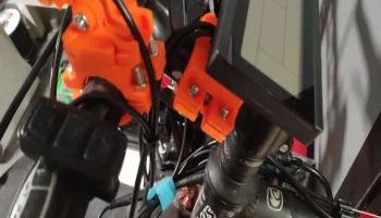 KT-LCD3 Крепление для центрального держателя дисплея Ebik...