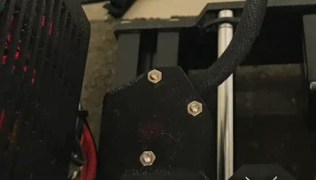 Зажим для кабеля с подогревом корпуса Prusa Lack - 60 гра... Зажим для кабеля с подогревом корпуса Prusa Lack - 60 гра...